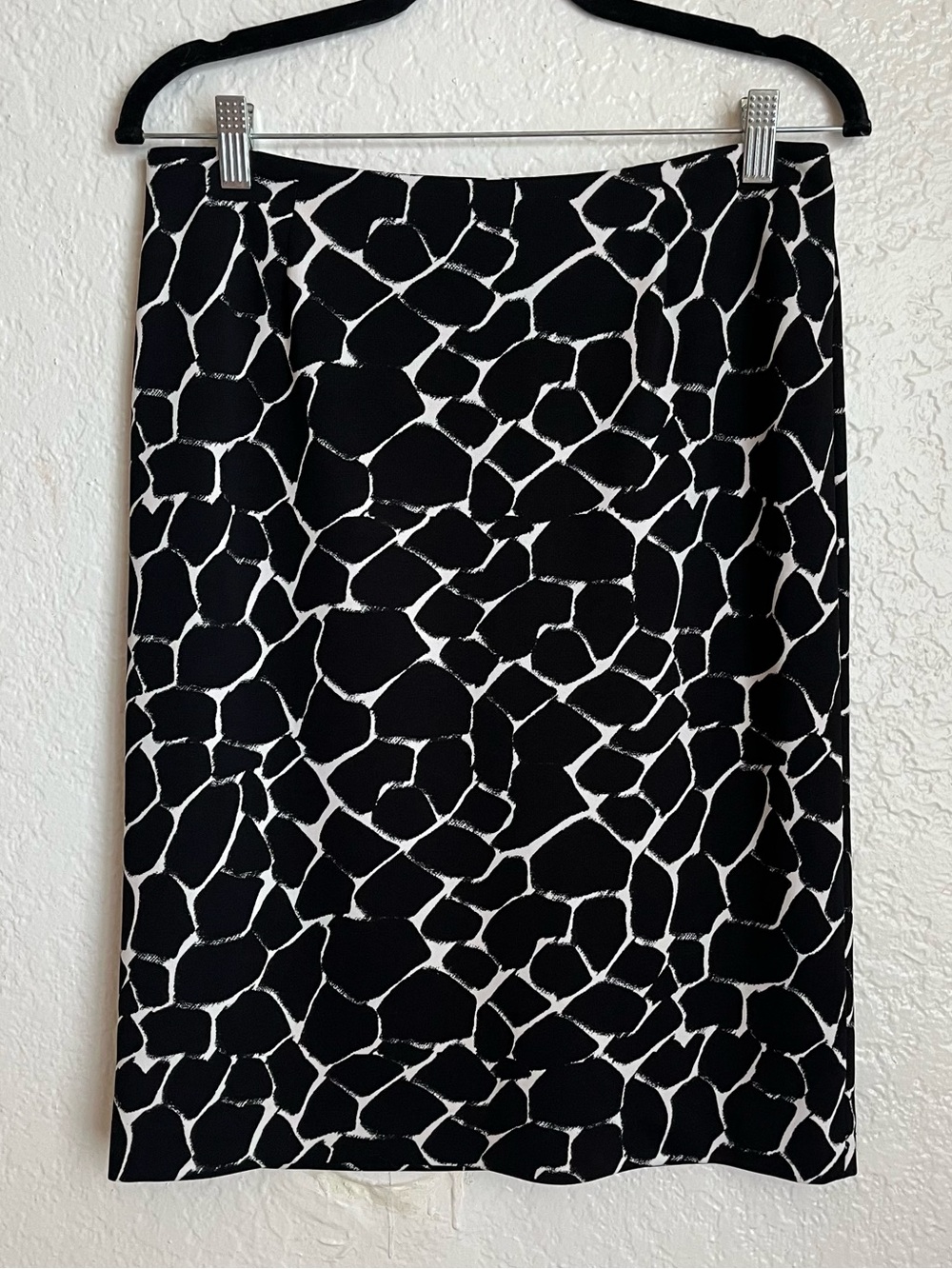 Women's ALFANI Animal Print Pencil Skirt Stretch Black White Size 8